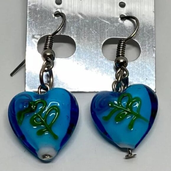 New Fashion Brand Earrings Murano Style Clear Blue Glass Dangle Heart Beads NWT - Picture 2 of 9